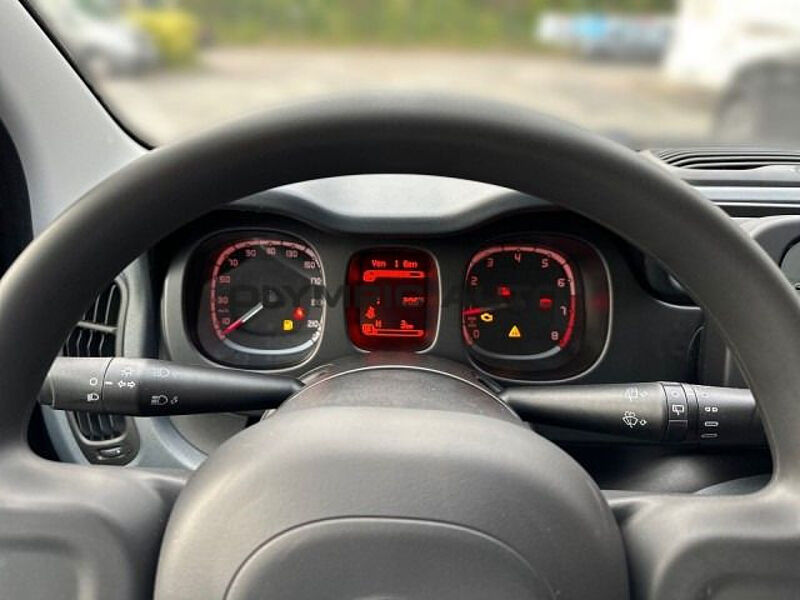 Fiat Panda 1.0 Hybrid KLIMAANLAGE DAB-RADIO BLUETOOTH