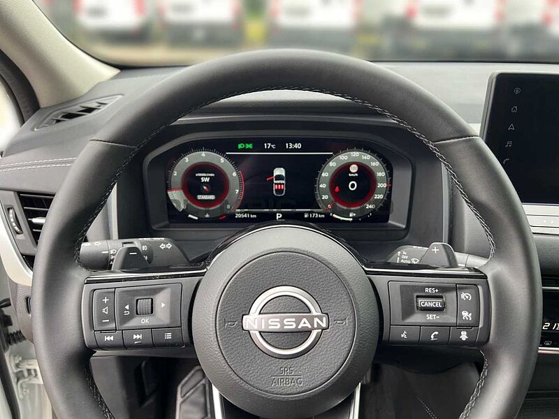 Nissan Qashqai 1.3MHEV N-Connecta 360°CAM NAVI SITZHZG