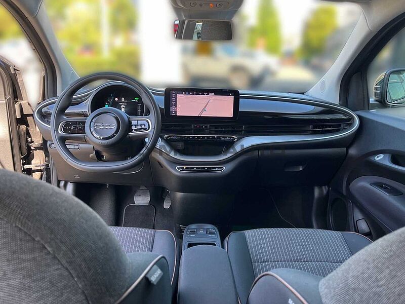 Fiat 500e Icon 42kWh  360°KAMERA KLIMAAT CARPLAY NAVI