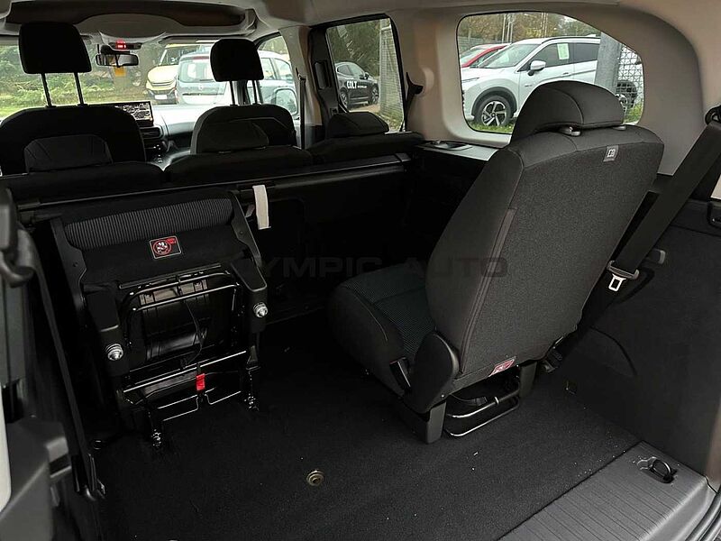 Fiat Doblo Maxi 1,5 Automatik  7-SITZE KAMERA SITZHZG