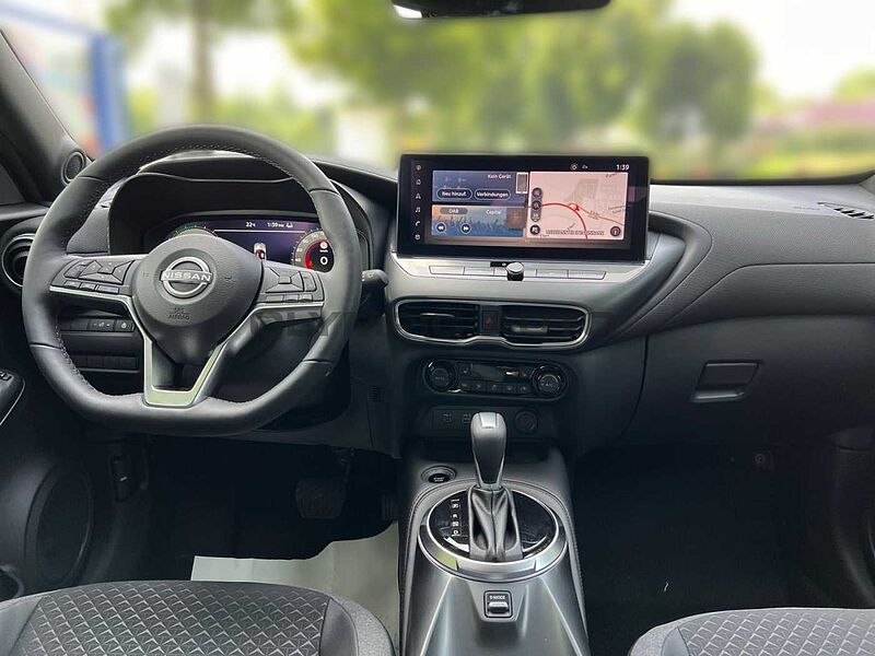 Nissan Juke 1.6 Hybrid N-Connecta  KAMERA SHZG NAVI LED