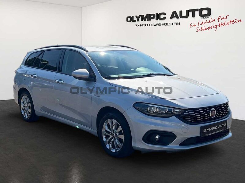 Fiat Tipo Kombi 1.6 Lounge  XENON NAVI KAMERA PDC DAB