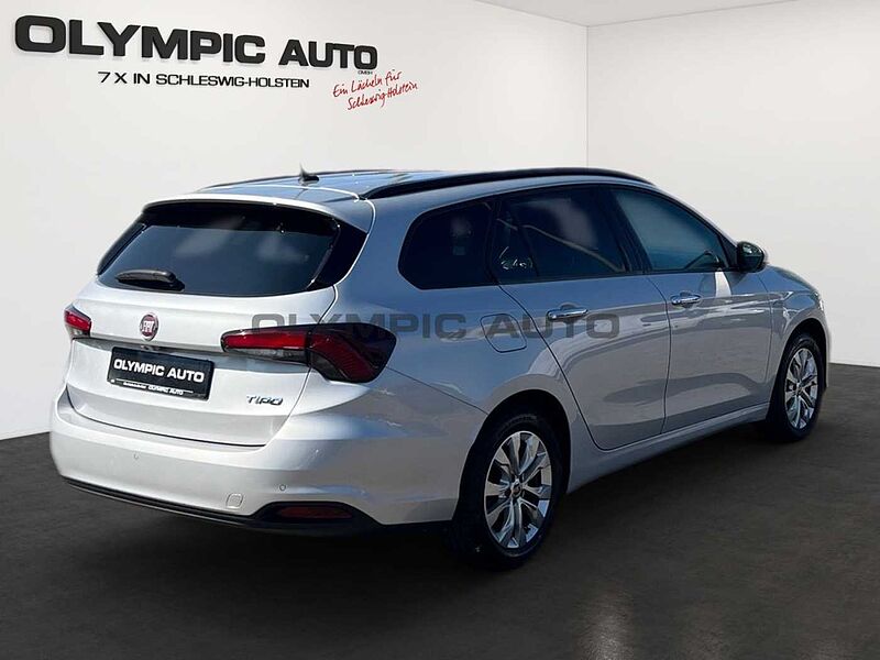 Fiat Tipo Kombi 1.6 Lounge  XENON NAVI KAMERA PDC DAB